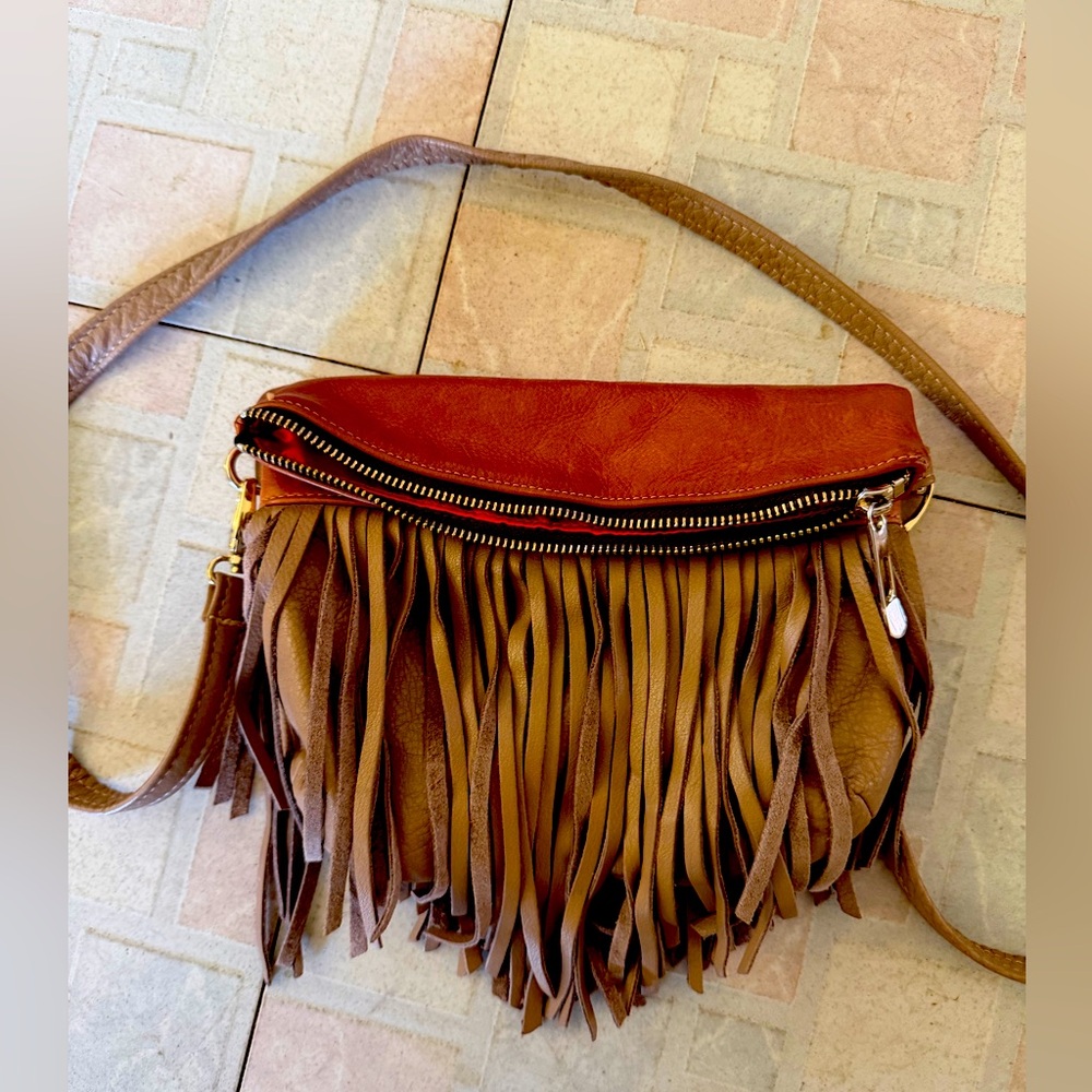Vintage Leather Brown Fringe Crossbody Bag with Zipper and Snap